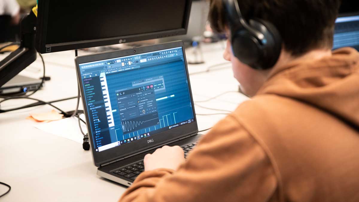 Academic Programs for High School Students DigiPen Academy Academic Programs for High School Students DigiPen Academy